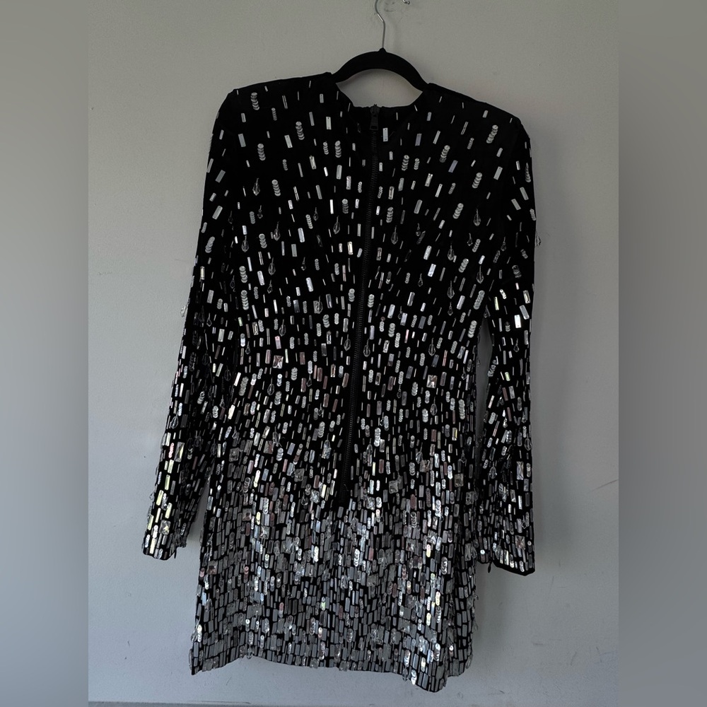 Balmain
Degrade Crystal Mini Dress NWT FR 40 $5950 - Picture 16 of 16